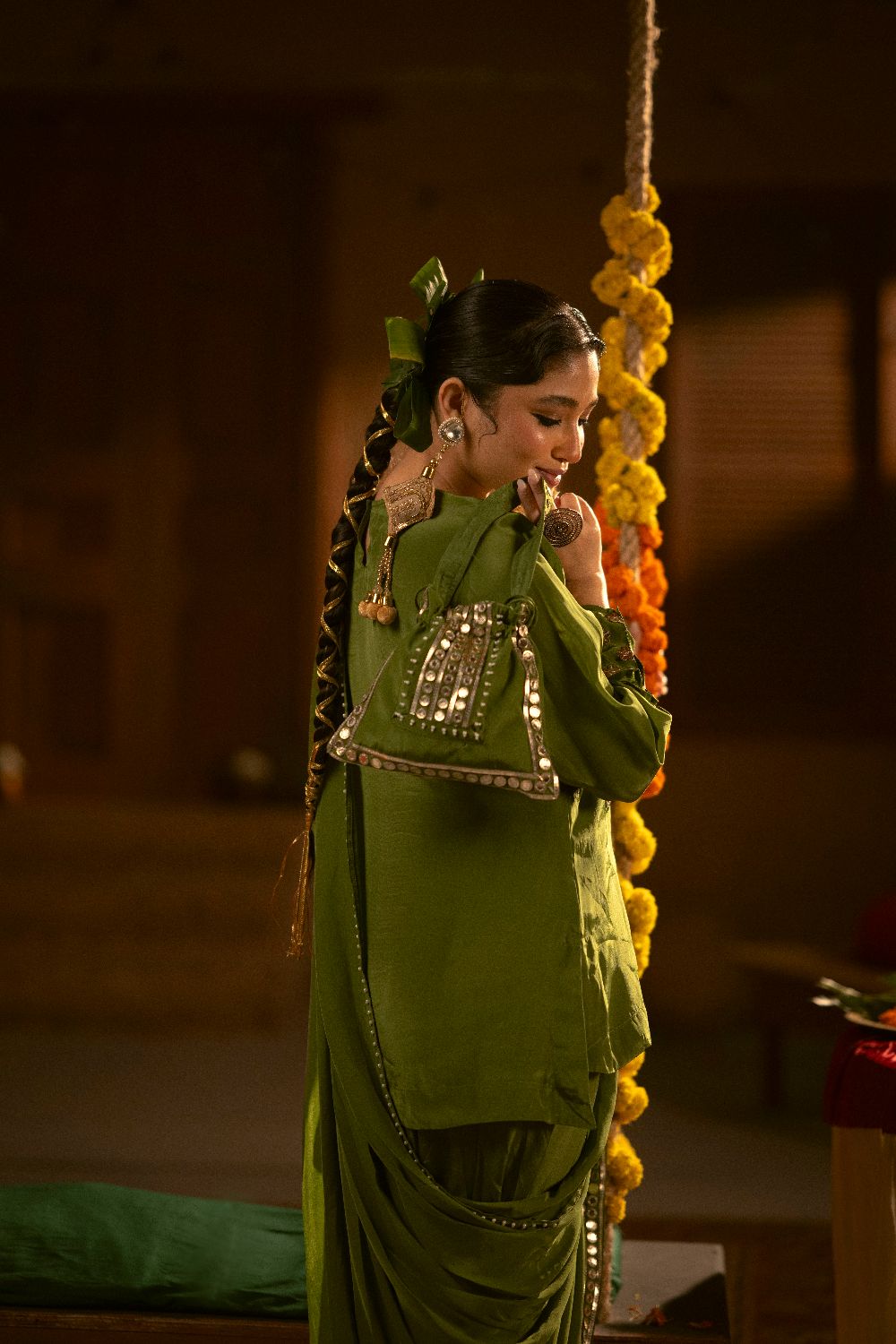 Sunira Green Chamak Potli- Mehendi