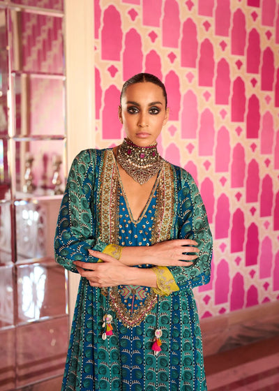 Retro Raani Teal Silk Yoke Kurta Set