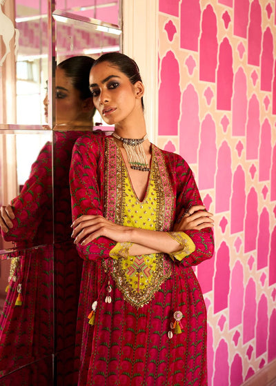Retro Raani Red Silk Yoke Kurta Set