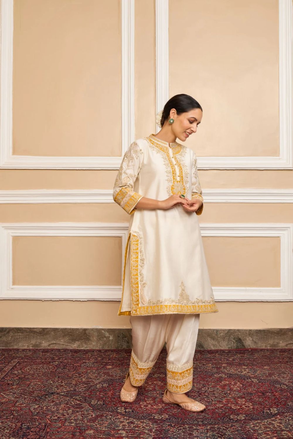 Resham Straight kurta with salwar and dupatta-Daisy Ivory