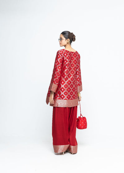 Seerat - Brocade Jaal Silk Kurta with Farshi set - Red