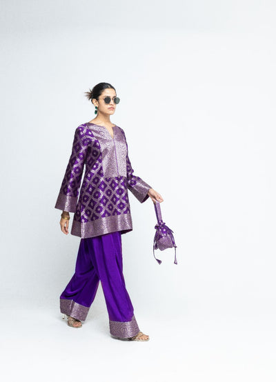 Seerat - Brocade Jaal Silk Kurta with Farshi set - Purple