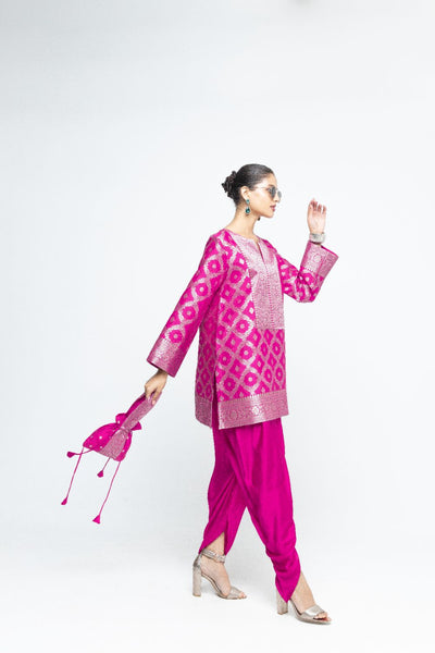 Heer - Pink Brocade Jaal Kurta with Dhoti - Pink