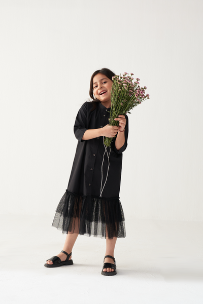 KIDS POPPY APPLIQUE FRILL DRESS-BLACK
