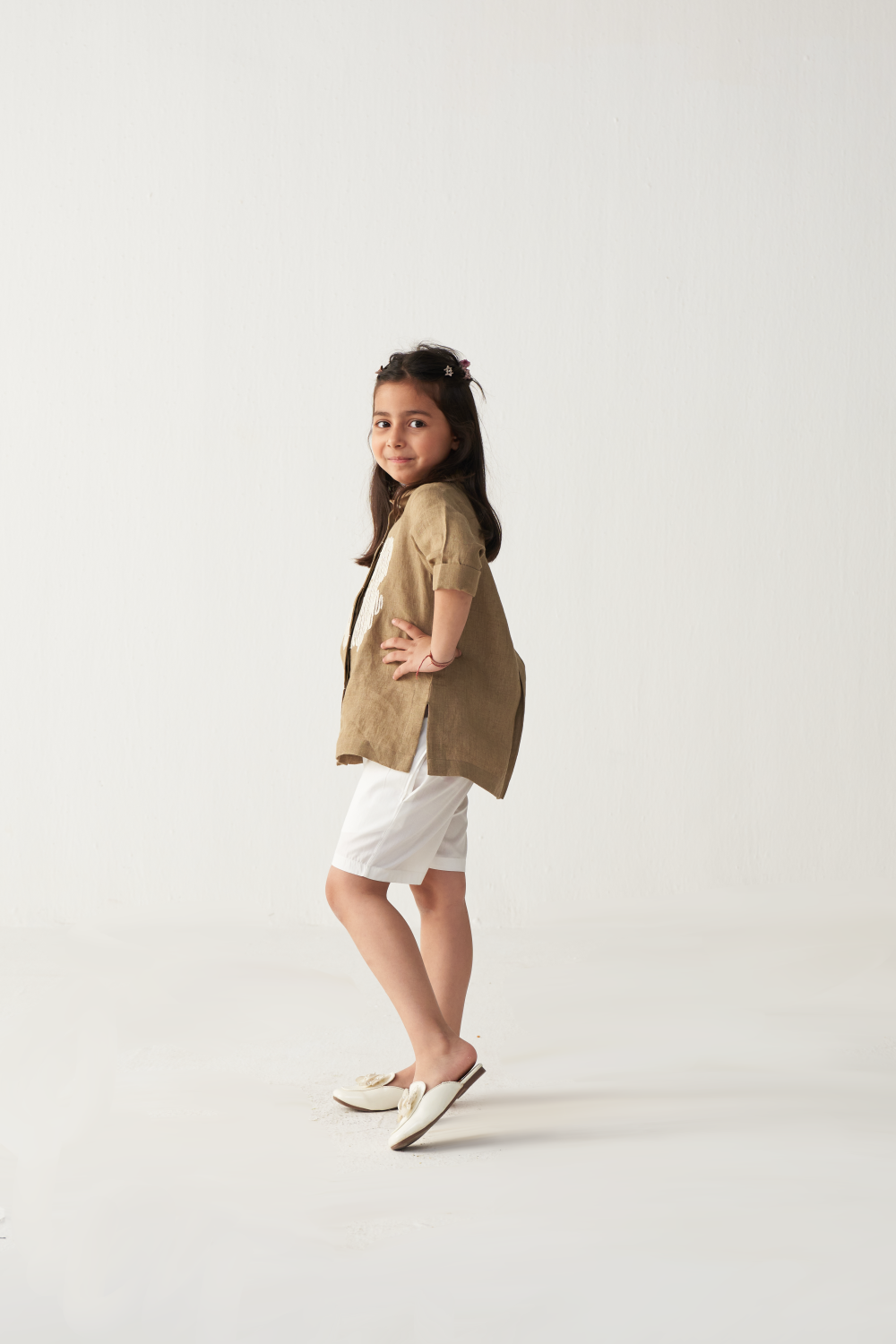 KIDS EMB. FLORAL SHIRT-SAND