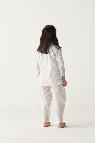 KIDS GATHER NECK SHIRT-WHITE & BLUE