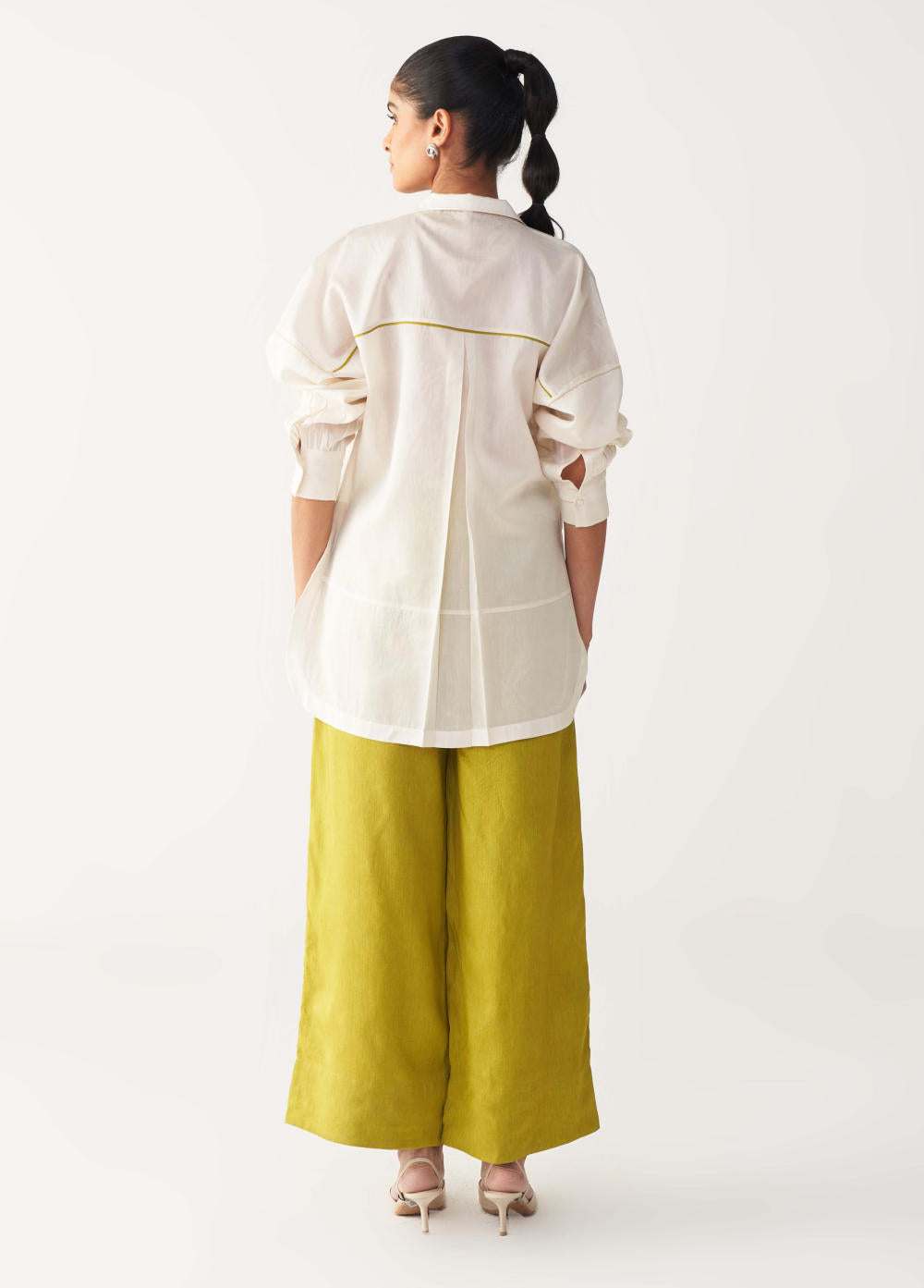 EMB. PATCH U HEM TOP CO-ORD-IVORY & LIME