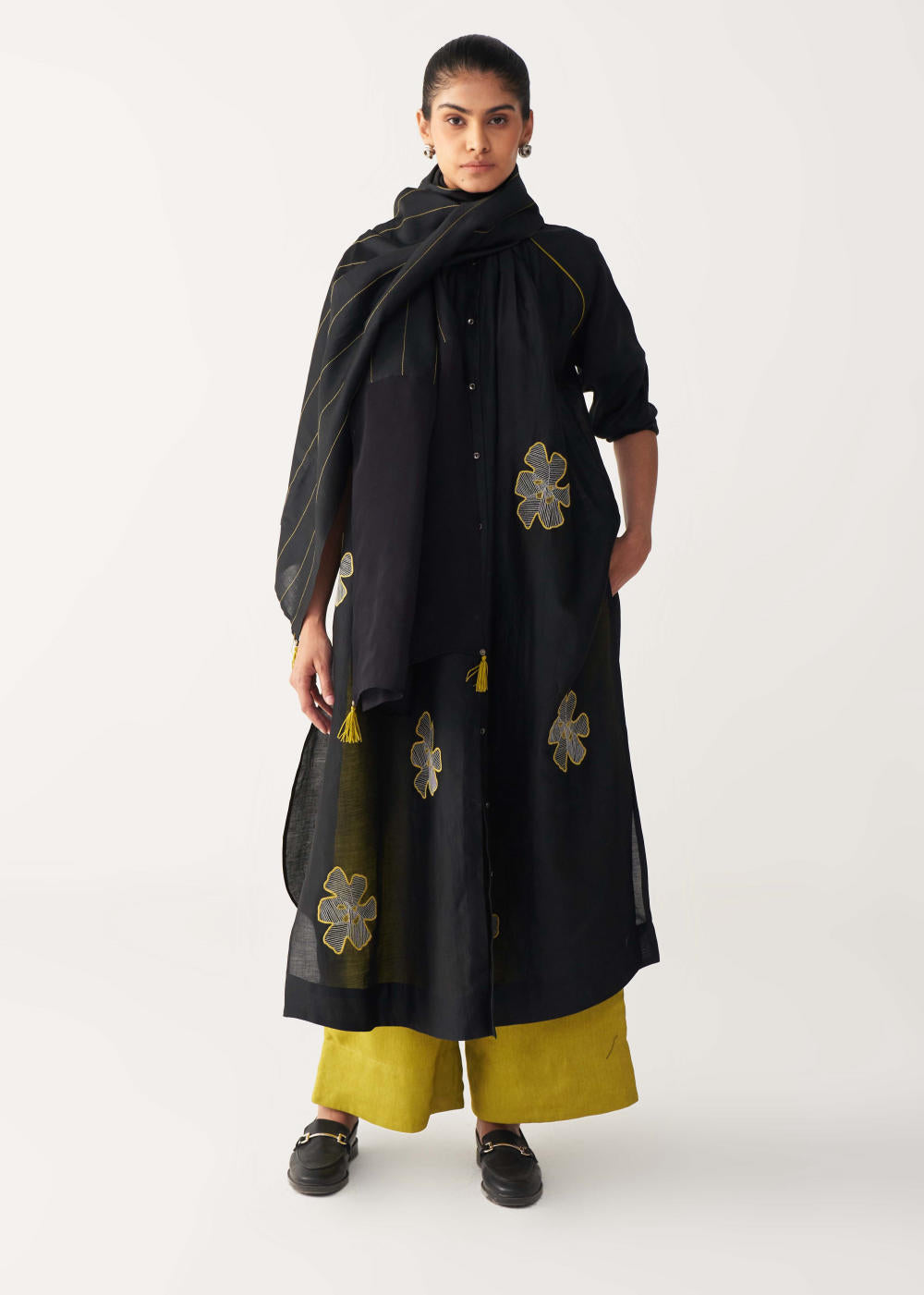PANEL EMBROIDERED SCARF-BLACK