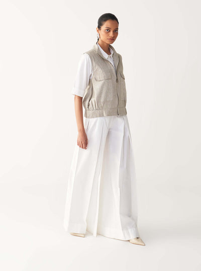 SLEEVELESS EMB. POCKET BOMBER -BEIGE