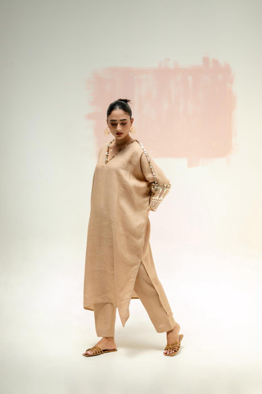 Chamakeen Antifit Linen Kurta with Pants-Camel