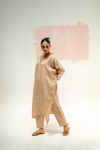 Chamakeen Antifit Linen Kurta with Pants-Camel