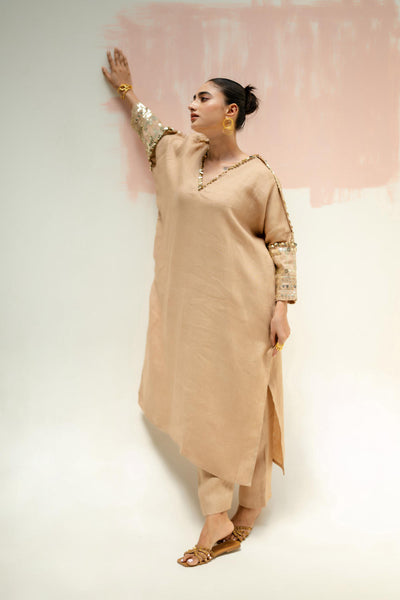 Chamakeen Antifit Linen Kurta with Pants-Camel