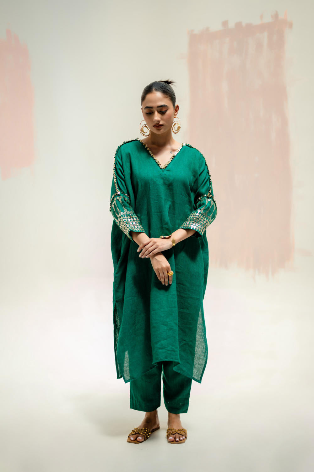 Chamakeen Antifit Linen Kurta with Pants-Green