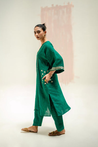 Aaram Choga Kurta with Pants-Green