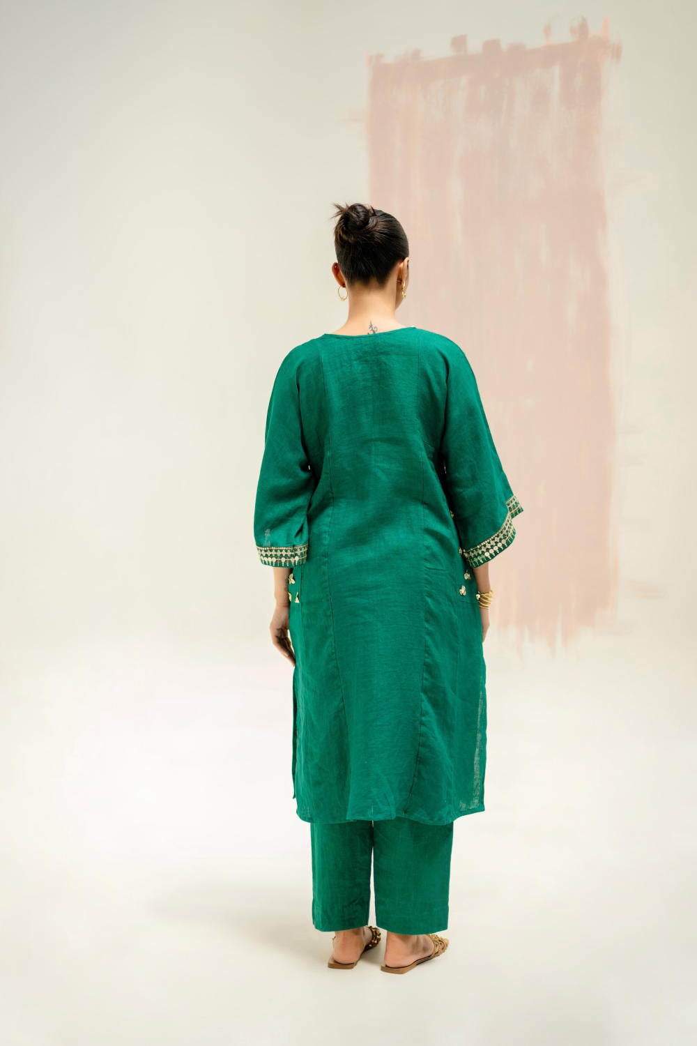 Aaram Choga Kurta with Pants-Green