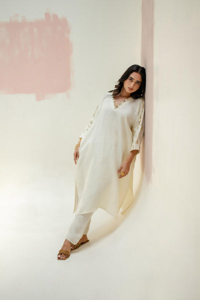 Star Antifit Kurta + Pants-White