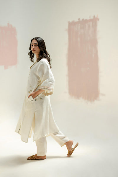 Aaram Choga Kurta with Pants-White