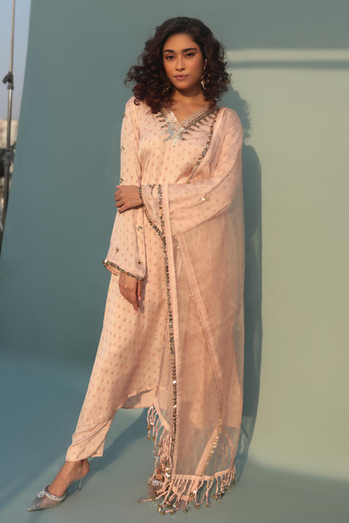 Saba Pink Kurta Set with Pant and Dupatta-SKCCLSTSC