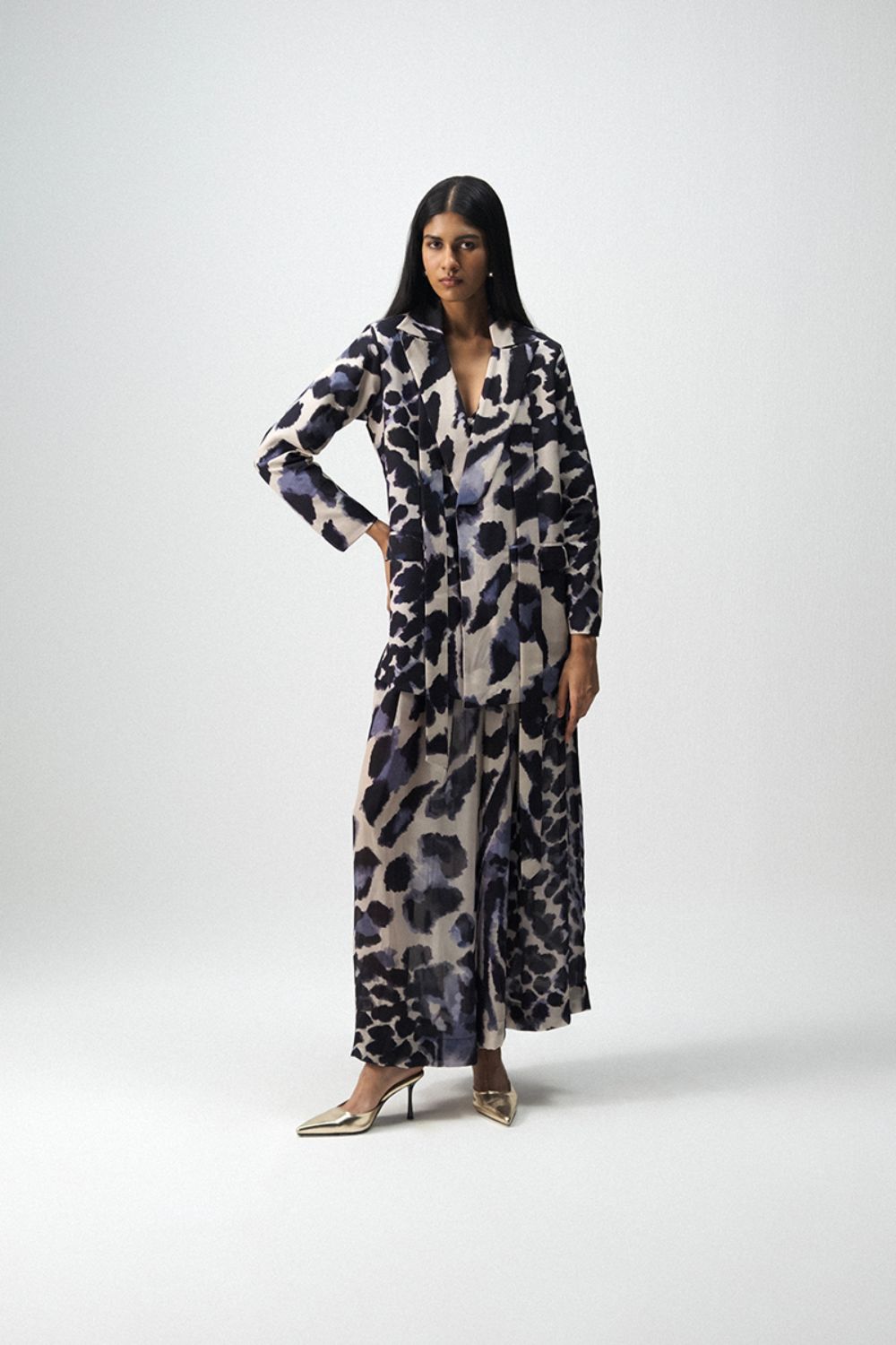 SAMBURU BLAZER & PANTS SET