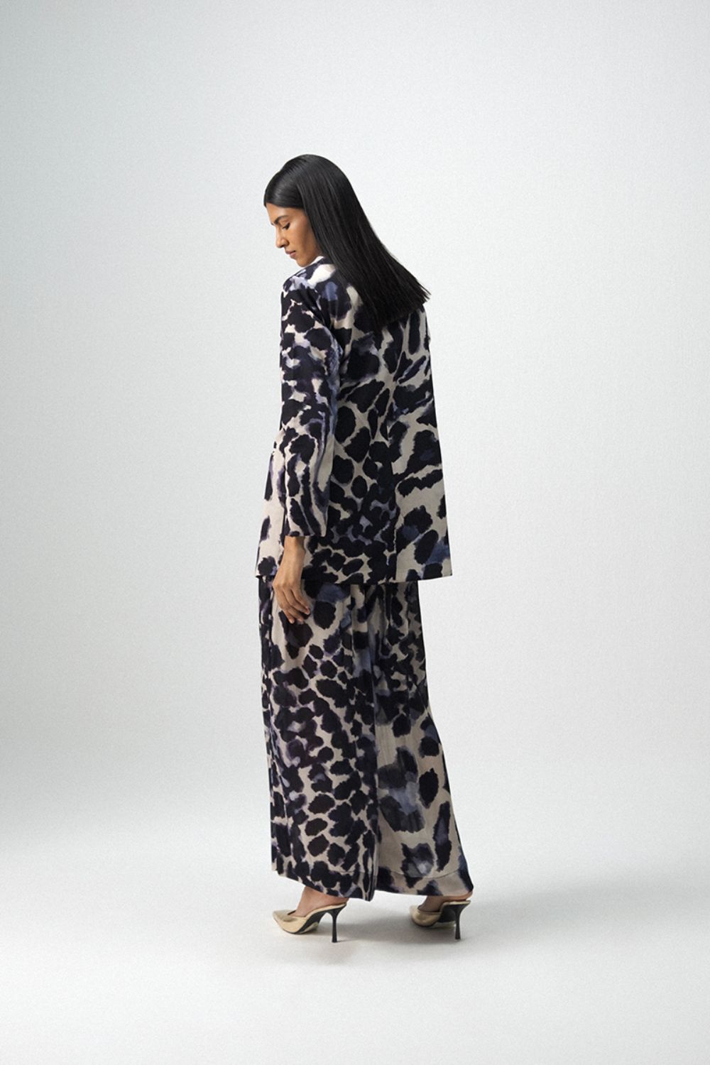 SAMBURU BLAZER & PANTS SET