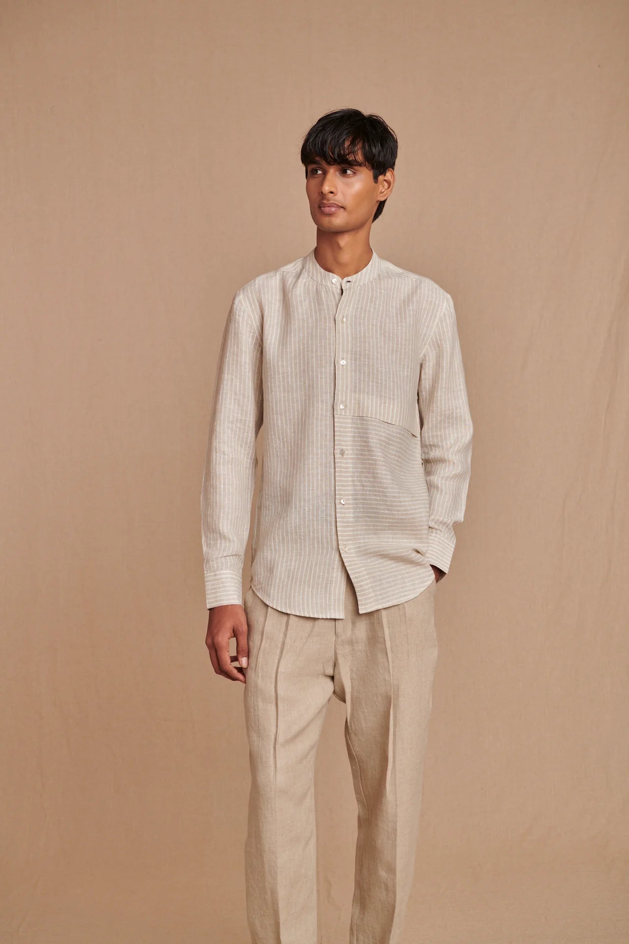 Undyed Linen Men's Pleated Tappered Pants