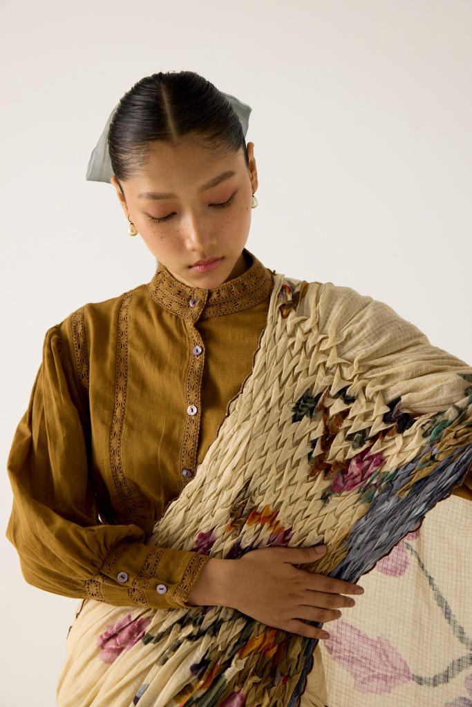 SMOCKED SAREE-SAFARI