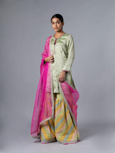 Soondur Kurti