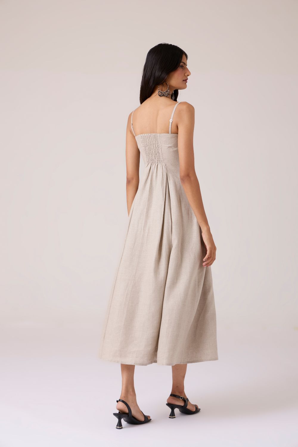 Suhjan Beige Linen Dress