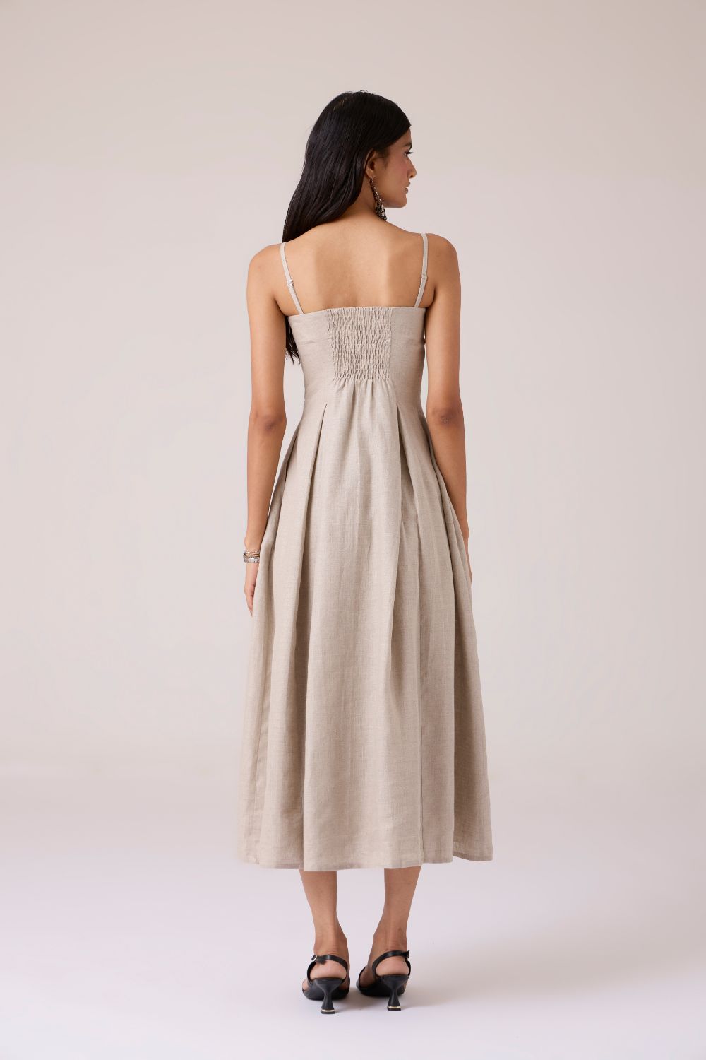Suhjan Beige Linen Dress