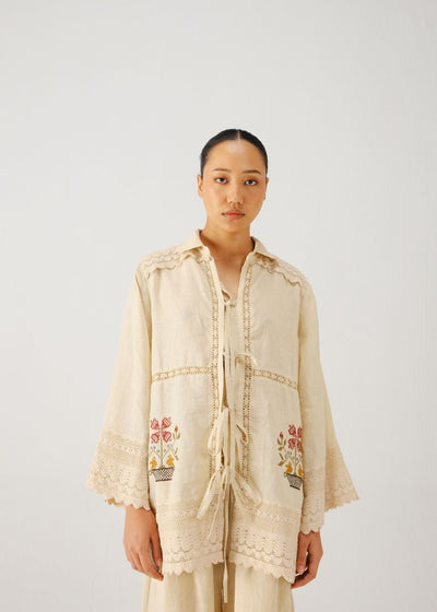 Tie up shirt-Ivory vase emb.