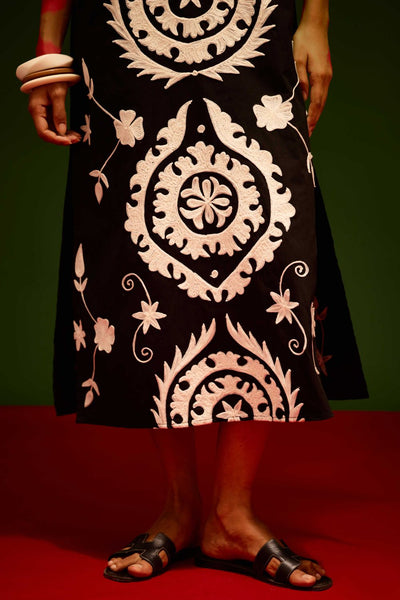 Black Cotton Maxi Dress With Ivory Wave Thread Embroidery