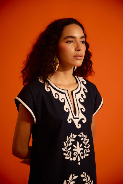 Black Cotton Shift Dress With Ivory Wave Thread Embroidery