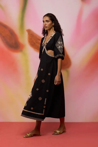 Textured Ikat Embroidered Maxi Dress - Black-Size M