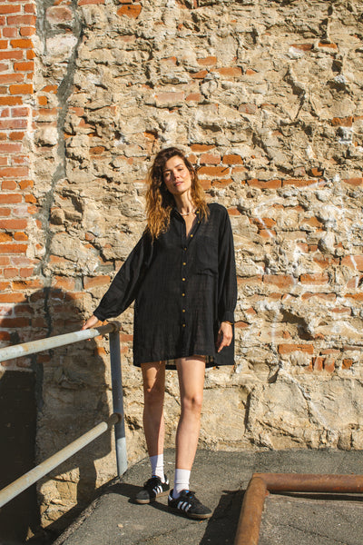 The Classic Artist Smock-Black