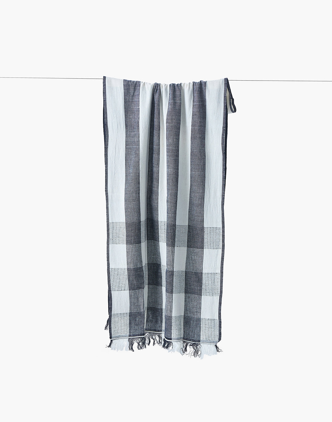 The Monochrome Check stole