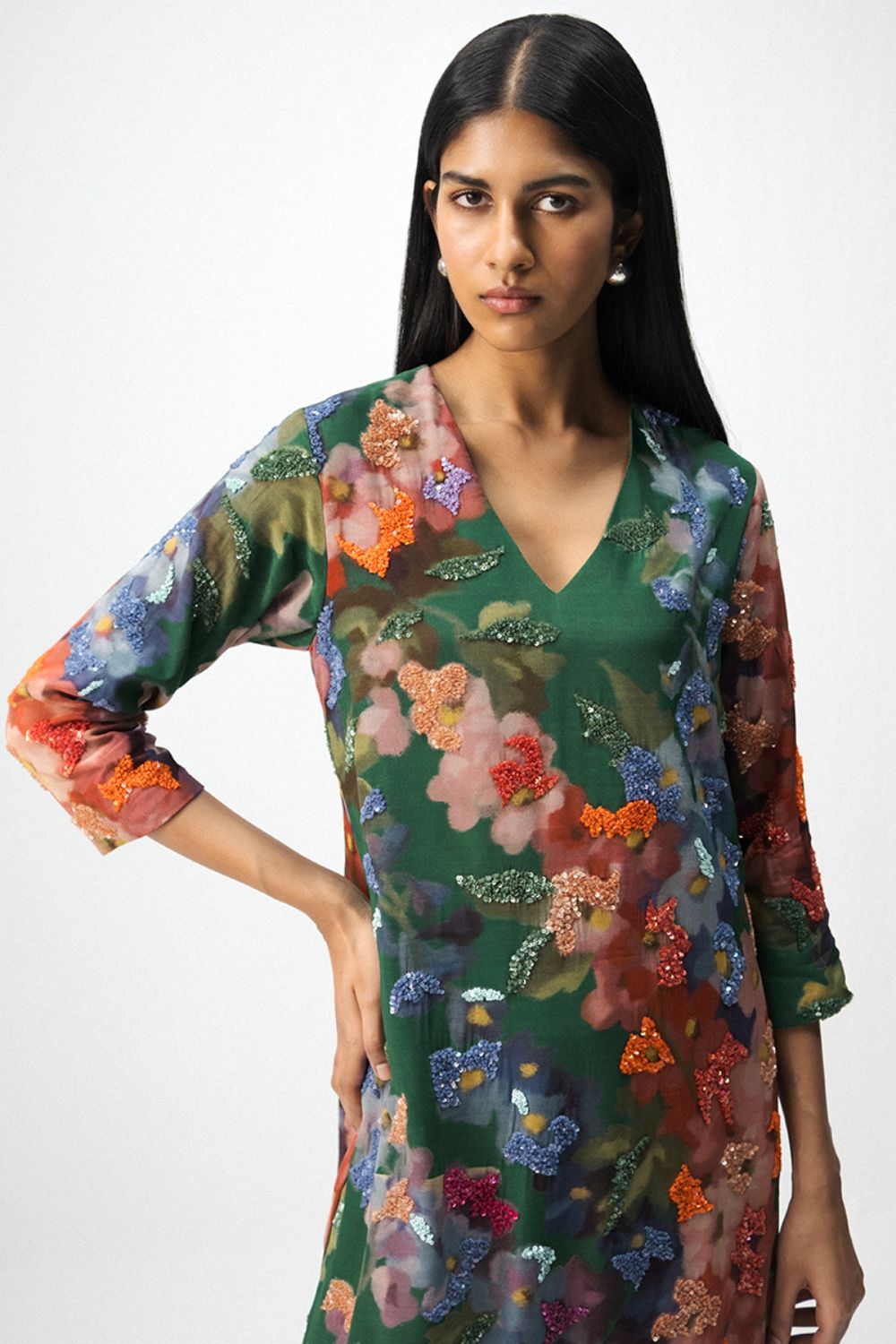 THEA EMBOROIDERED KURTA SET