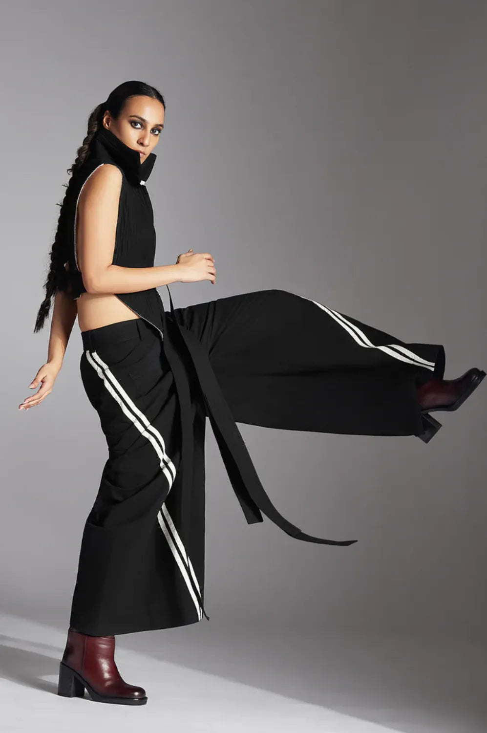 Tuen Jacket in Black