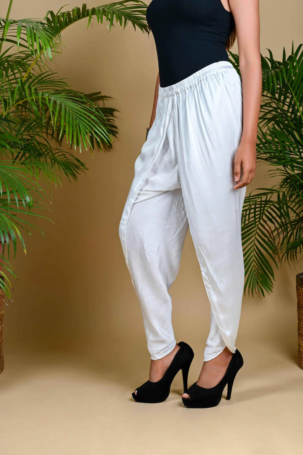 TULIP PANTS-WHITE