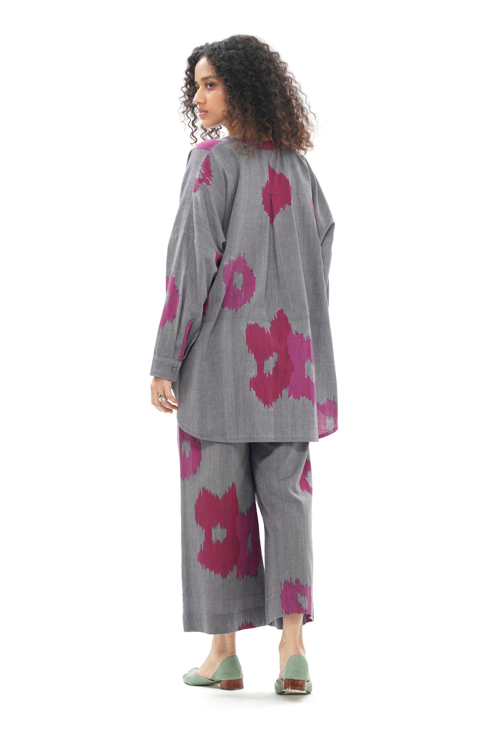 UME RELAXED SHIRT