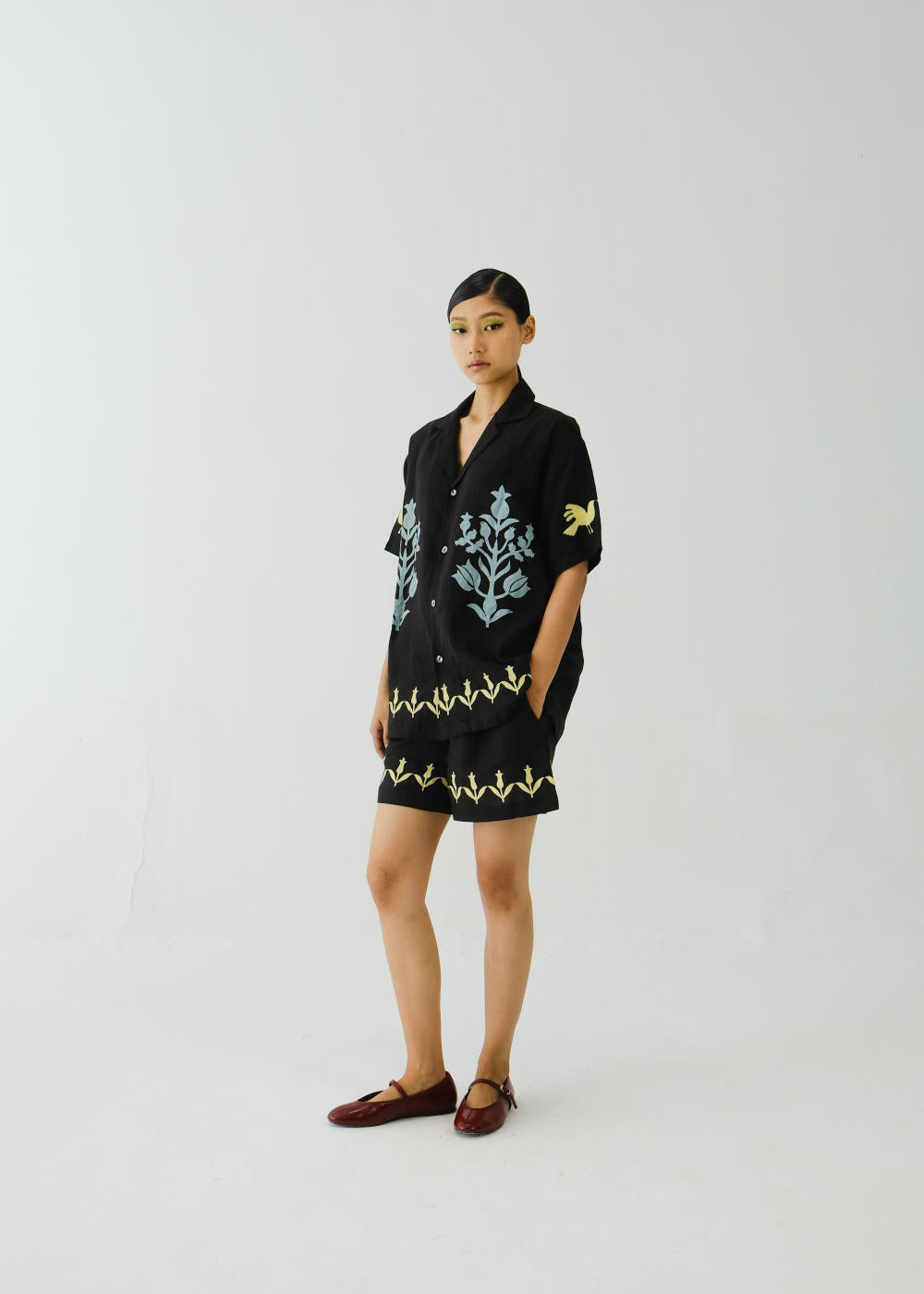 Unisex Set-Black Bird Applique