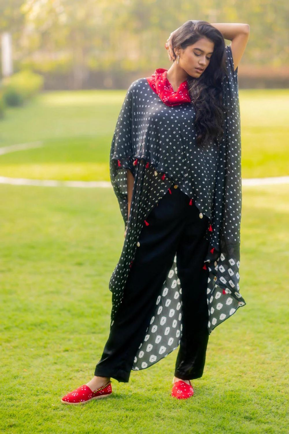 SILK PANTS WITH BEADS-BLACK