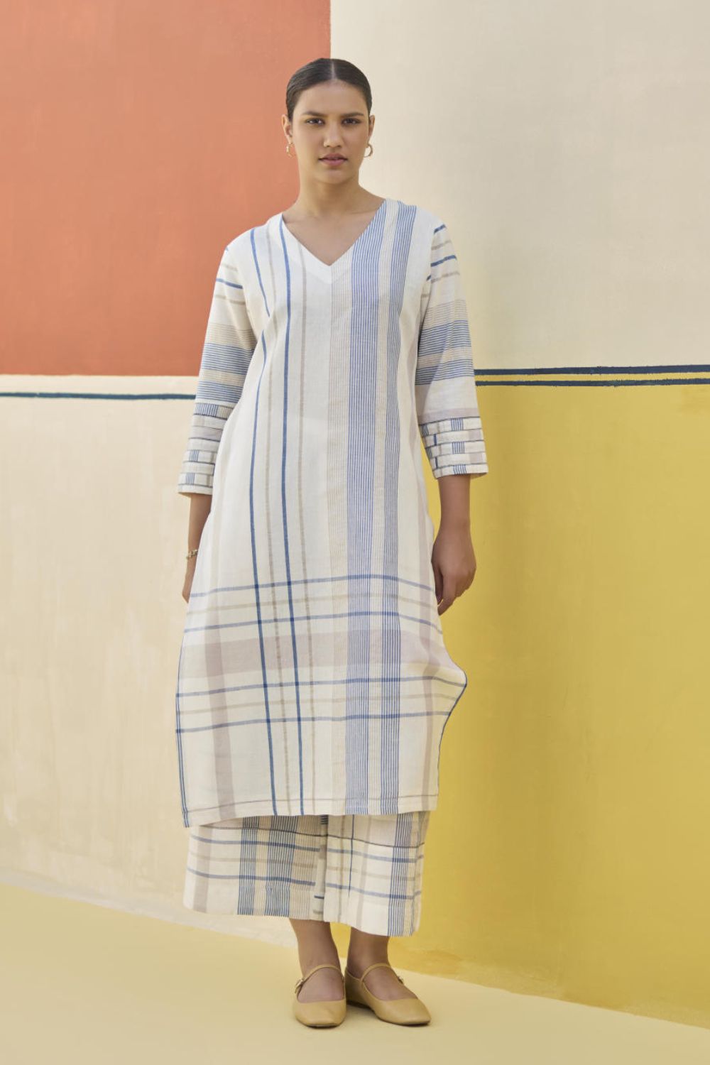 Misa Check Linen Kurta - Ivory