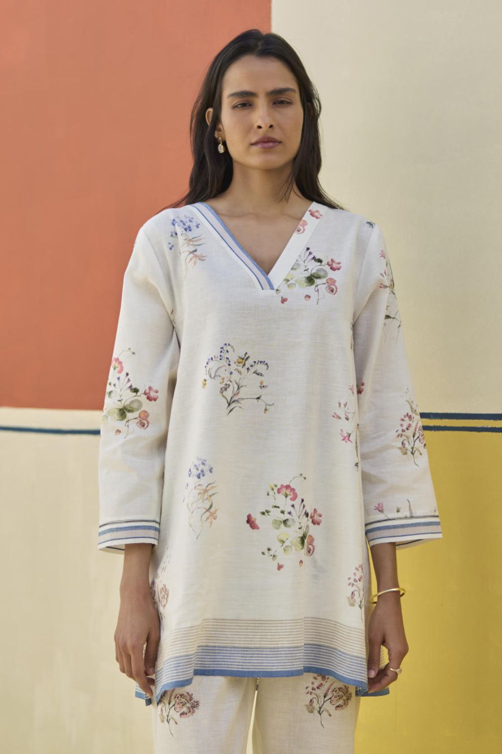 Raha Watercolour Floral Kurta - Ivory