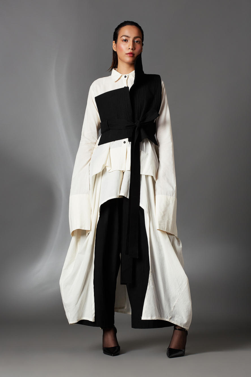 Vera Jacket in Black-Black