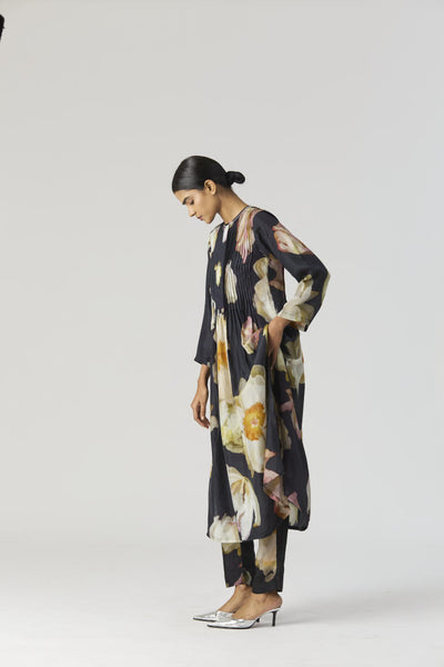 VIVA FIORI PINTUCKS KURTA SET
