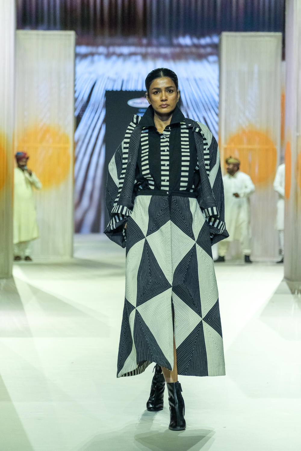 Tri Moma Skirt