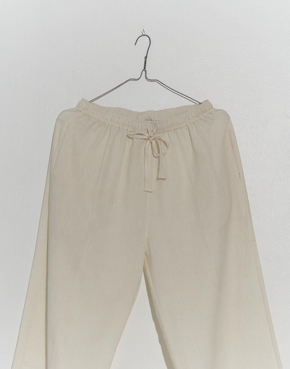 Wide-legged Relaxed Pants