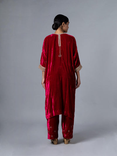 Zinat Kaftan