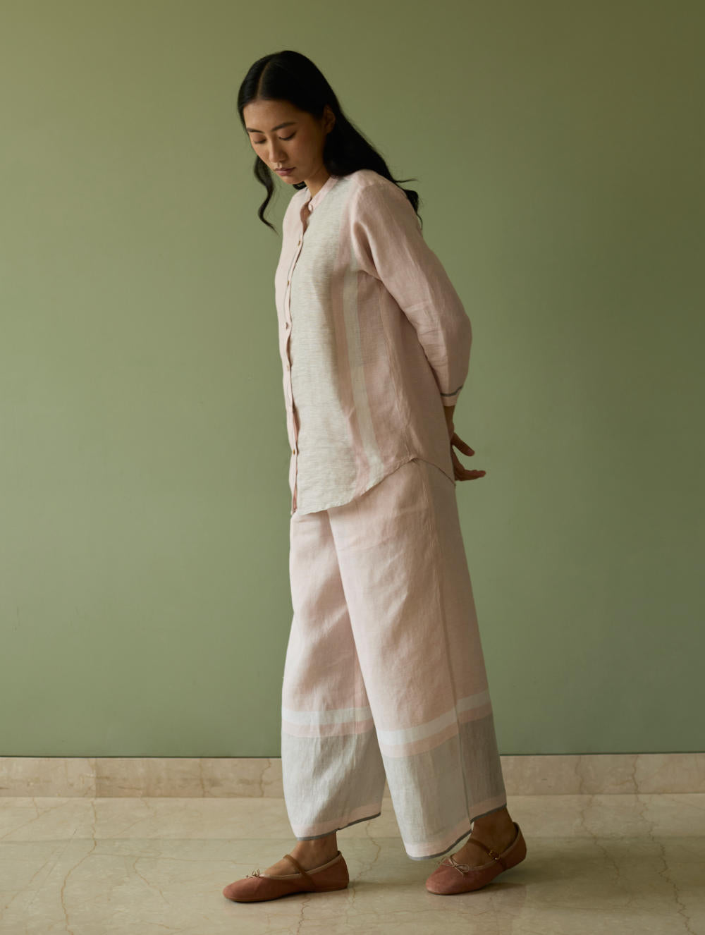 Aline Mandarin Collar Border Linen Shirt-Blush