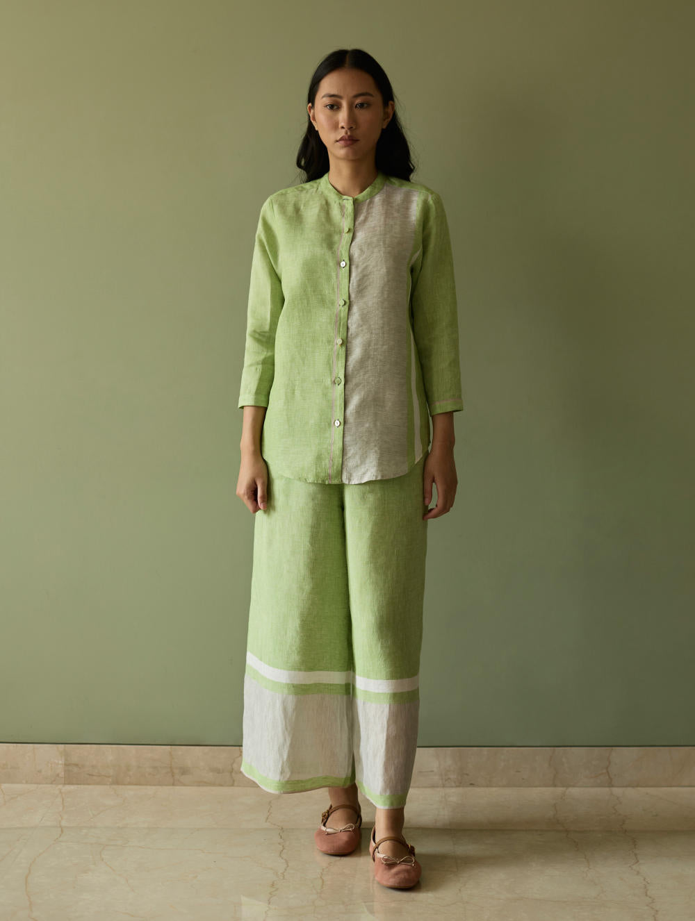 Aline Mandarin Collar Border Linen Shirt-Meadow